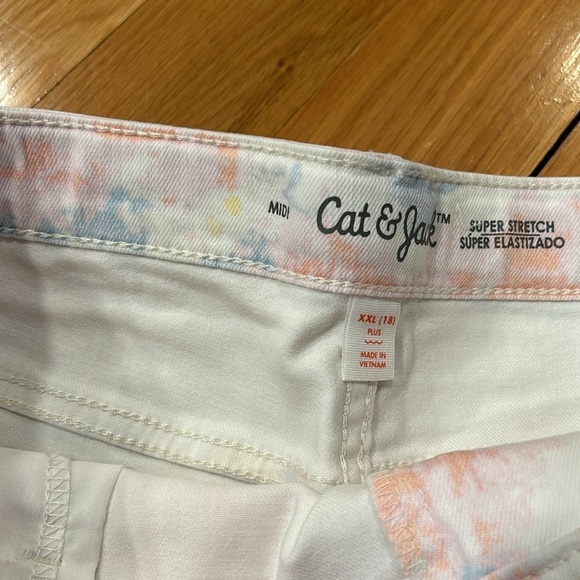 Cat & Jack Pink and White Summer Shorts - Picture 3 of 4